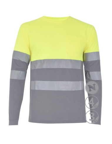 Camiseta A V  GRIS 