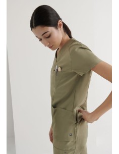 Casaca Mujer Cuello V Slim Fit